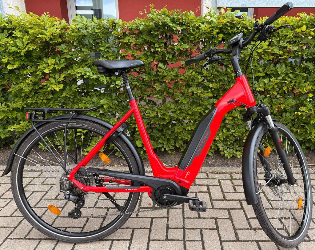  Victoria ETrekking 8.8 Vorführbike Mit 1711 Km - 400 Wh - 2023 - 28 Zoll - Tiefeinsteiger